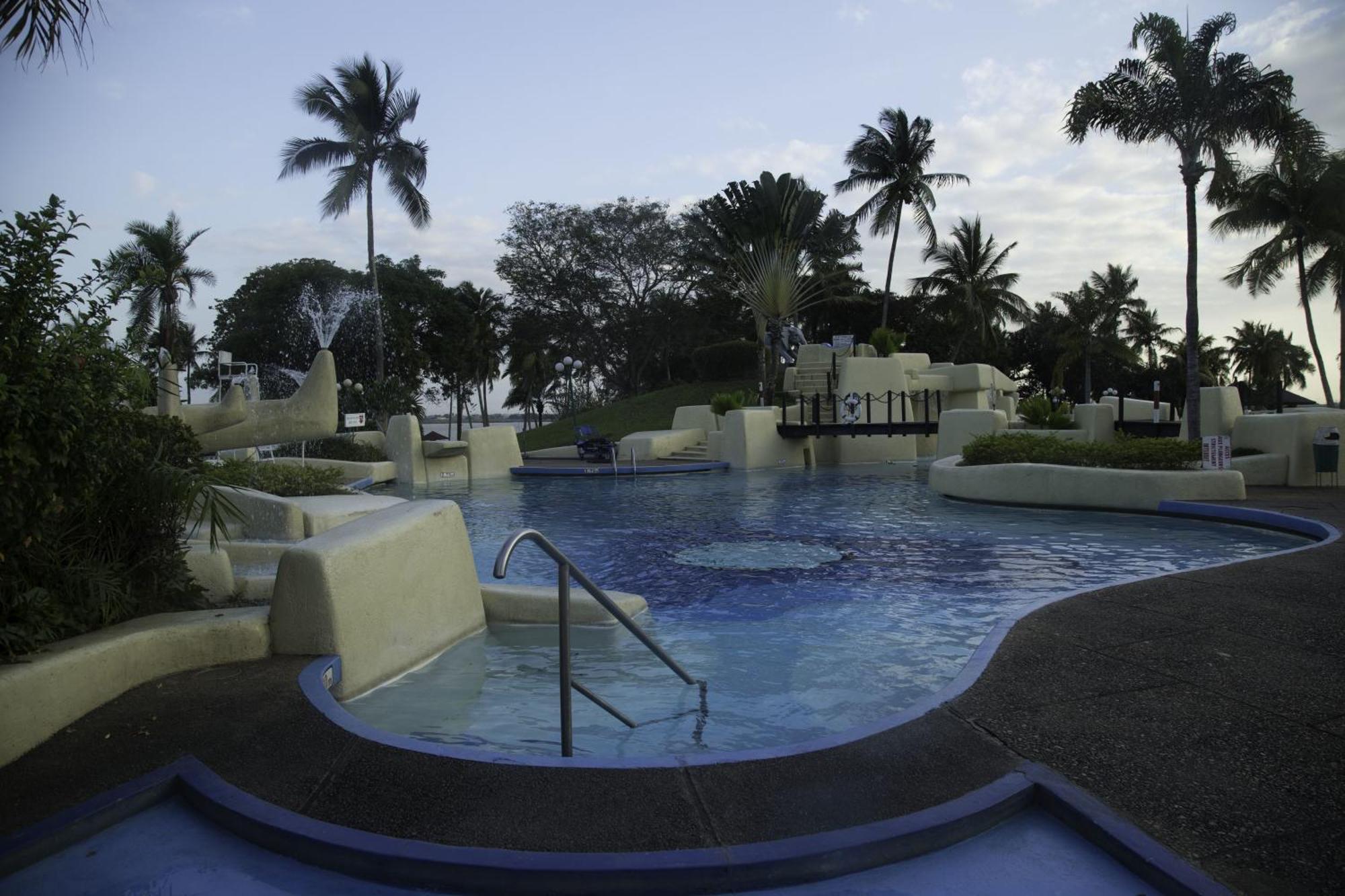 Heden Golf Hotel Abidjan Buitenkant foto