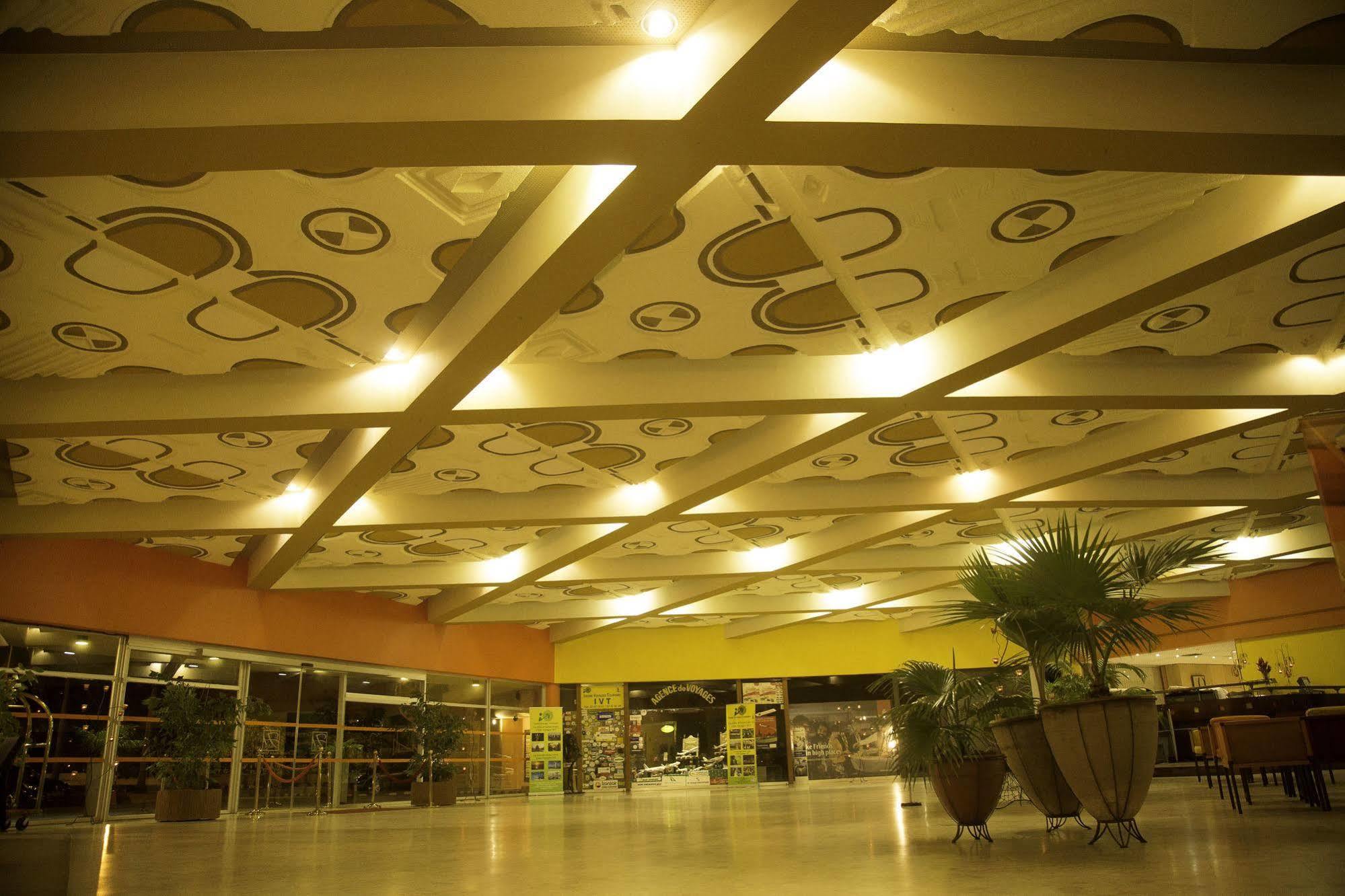 Heden Golf Hotel Abidjan Buitenkant foto